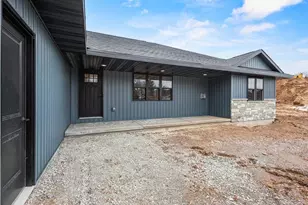 3382 Largo Ridge Ct, Green Bay, WI 54311 - Photo 3