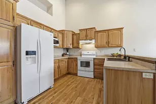 N194 Eastowne Ln, Appleton, WI 54915 - Photo 7