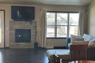 432 S Country Ln, Fond du Lac, WI 54937 - Photo 7