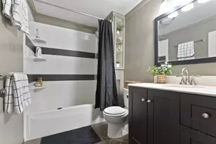 143 E McWilliams St, Fond du Lac, WI 54935 - Photo 11