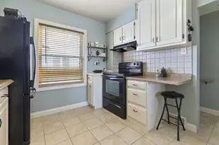 143 E McWilliams St, Fond du Lac, WI 54935 - Photo 7