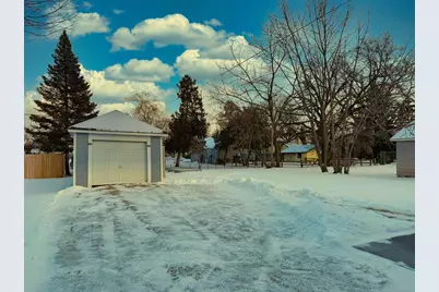 926 Eastman Street, Oshkosh, WI 54901 - Photo 37