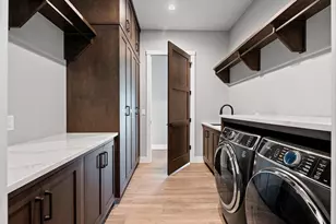 2011 Labyrinth Ln, De Pere, WI 54115 - Photo 31