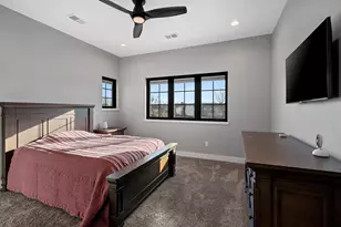 2011 Labyrinth Ln, De Pere, WI 54115 - Photo 37