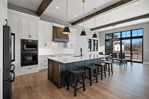 2011 Labyrinth Ln, De Pere, WI 54115 - Photo 17