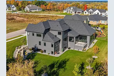 2011 Labyrinth Lane, De Pere, WI 54115 - Photo 5