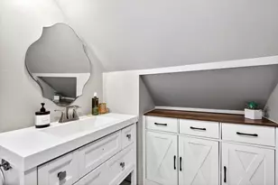 403 Pine St, Neenah, WI 54956 - Photo 27