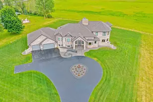 2315 Silveridge Dr, Manitowoc, WI 54220 - Photo 59