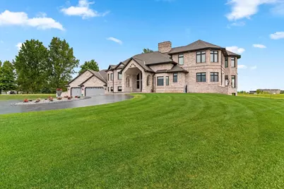 2315 Silveridge Drive, Manitowoc, WI 54220 - Photo 3