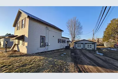 213 W Wescott Avenue, Shawano, WI 54166 - Photo 3