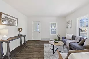 1123 9th St, Green Bay, WI 54304 - Photo 5