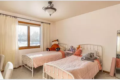 421 Fawnwood Court, Wrightstown, WI 54180 - Photo 23