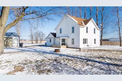 W9356 State Road 76, New London, WI 54961 - Photo 1