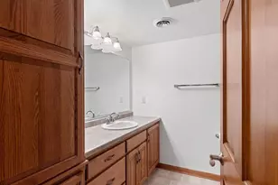 2817 Brook Hills Dr, Green Bay, WI 54313 - Photo 55