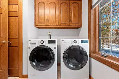 2817 Brook Hills Drive, Green Bay, WI 54313 - Photo 31