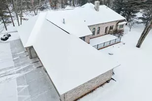 2817 Brook Hills Dr, Green Bay, WI 54313 - Photo 71