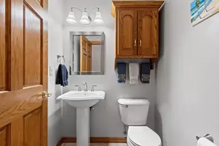 2817 Brook Hills Dr, Green Bay, WI 54313 - Photo 29