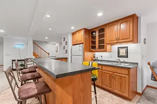 2817 Brook Hills Dr, Green Bay, WI 54313 - Photo 49