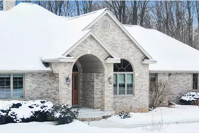 2817 Brook Hills Drive, Green Bay, WI 54313 - Photo 89