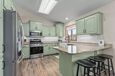 W5609 Jochmann Drive, Appleton, WI 54915 - Photo 11