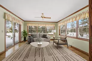 909 Country Club Ln, Fond du Lac, WI 54935 - Photo 15