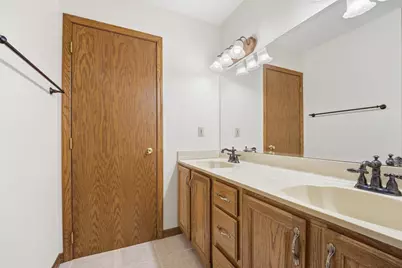909 Country Club Lane, Fond du Lac, WI 54935 - Photo 41