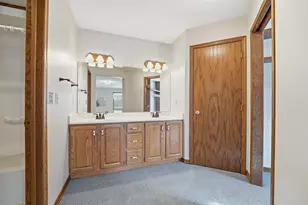 909 Country Club Ln, Fond du Lac, WI 54935 - Photo 37