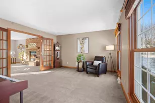 2775 Independence Dr, Green Bay, WI 54304 - Photo 11