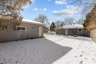 1674 Thornton Dr, Oshkosh, WI 54904 - Photo 39