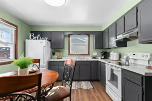 1674 Thornton Dr, Oshkosh, WI 54904 - Photo 19