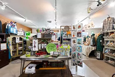 2654 Continental Drive, Green Bay, WI 54311 - Photo 9