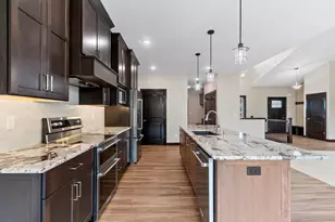 2534 N Stellita Cir, De Pere, WI 54115 - Photo 17