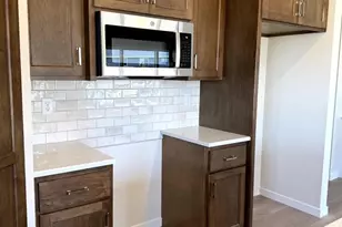 1439 Divinity Dr, De Pere, WI 54115 - Photo 5