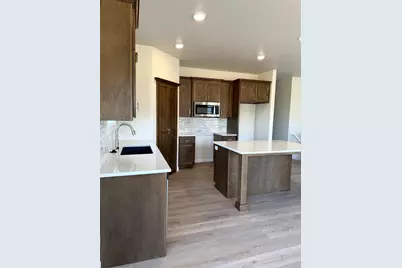 1439 Divinity Drive, De Pere, WI 54115 - Photo 3