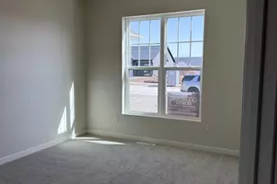 1439 Divinity Dr, De Pere, WI 54115 - Photo 15