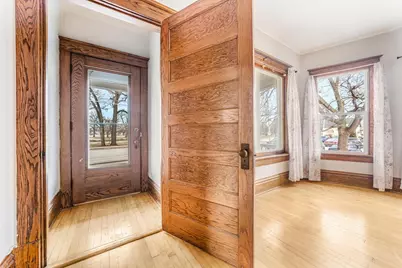 717 W South Park Avenue, Oshkosh, WI 54904 - Photo 5