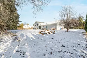 1951 Amy Jo Dr, Oshkosh, WI 54904 - Photo 31