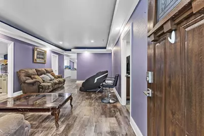 611 W Fulton Street, Waupaca, WI 54981 - Photo 5