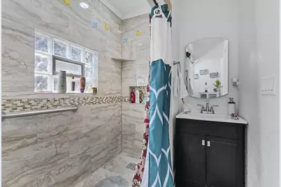 611 W Fulton Street, Waupaca, WI 54981 - Photo 23