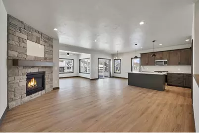 2362 Whispering Wind Lane, Green Bay, WI 54303 - Photo 9