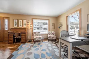 201 Swiss Meadow Ln, Green Bay, WI 54302 - Photo 5