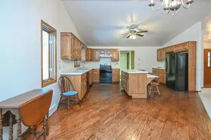 692 Bucks Ln, Little Suamico, WI 54171 - Photo 13