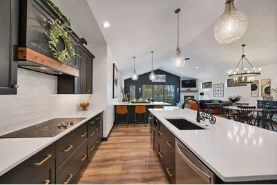 359 Aldon Circle, Green Bay, WI 54304 - Photo 3