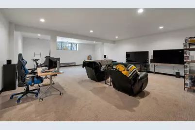 359 Aldon Circle, Green Bay, WI 54304 - Photo 9