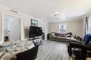 405 E Pine St, New London, WI 54961 - Photo 17