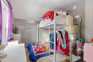 405 E Pine St, New London, WI 54961 - Photo 11