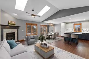 N9242 Perch Ln, Fond du Lac, WI 54937 - Photo 9