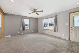 21 N Bell St, Fond du Lac, WI 54935 - Photo 5