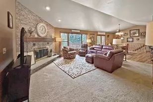 3199 Humboldt Rd, Green Bay, WI 54311 - Photo 3