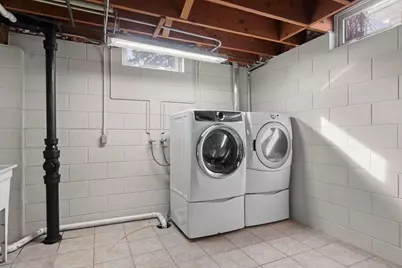 1619 Orchard Drive, Manitowoc, WI 54220 - Photo 35